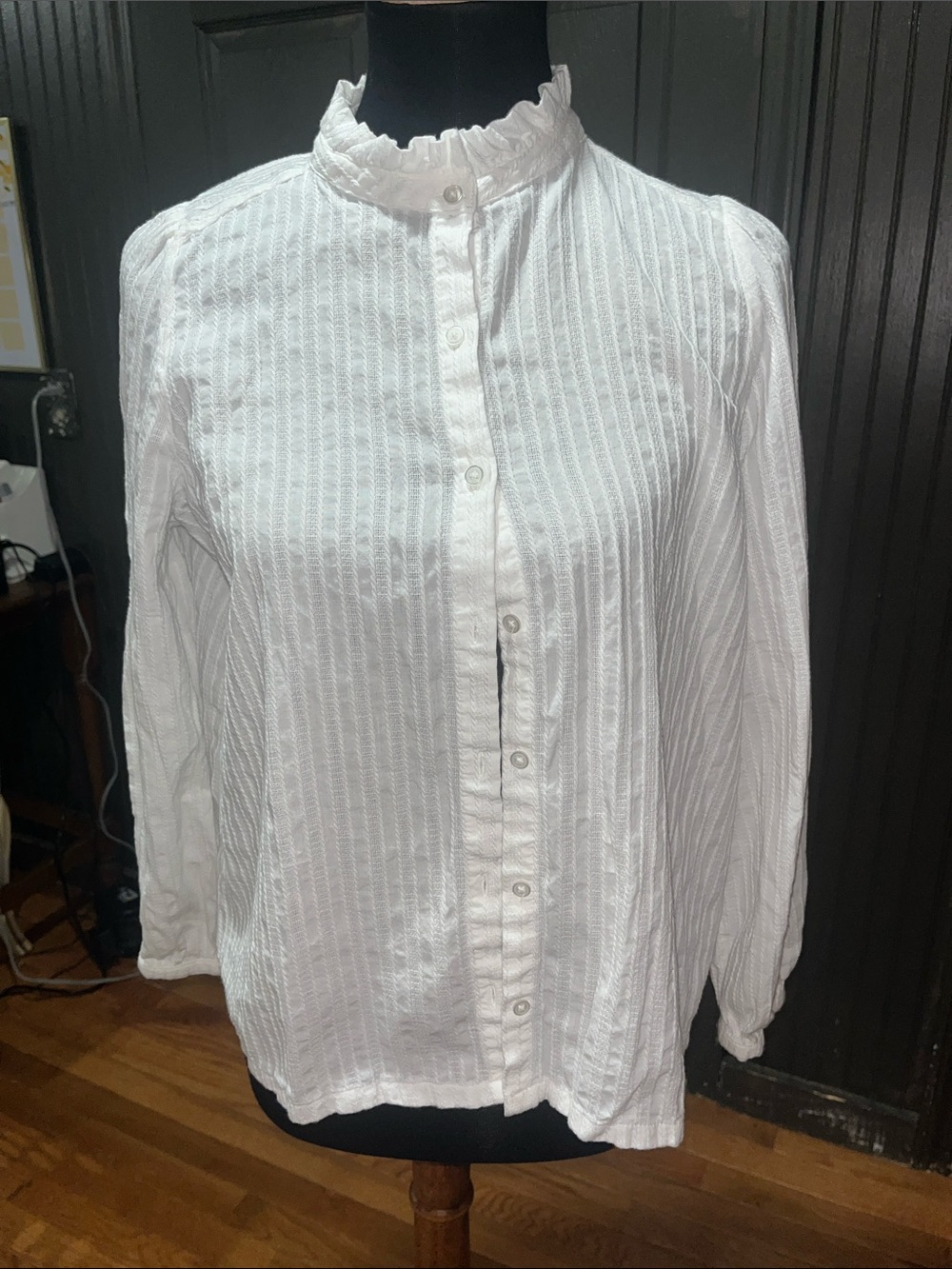 LOFT White Textured Ruffle Collar Button-Down Blouse